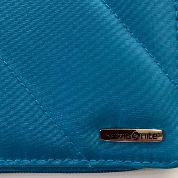 Samsonite zip close travel wallet and luggage strap - Picture 2 of 7